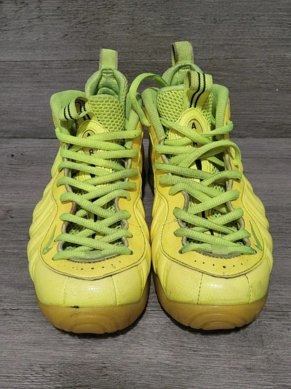 Nike Foamposite Pro Volt Mens Size 9 Yellow Basketball Shoes Foams